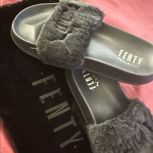 FENTY by Rihanna for Puma Faux Fur w/ Dust Bag Size 5